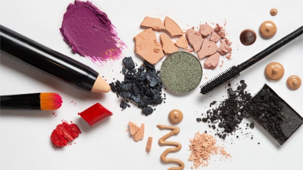 Упаковщик косметики на склад